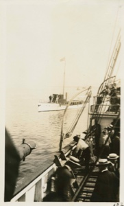 Image of Press Boat coming alongside of the Roosevelt